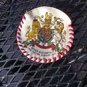 Queen Elizabeth’s silver Jubilee Coin Purse 1977